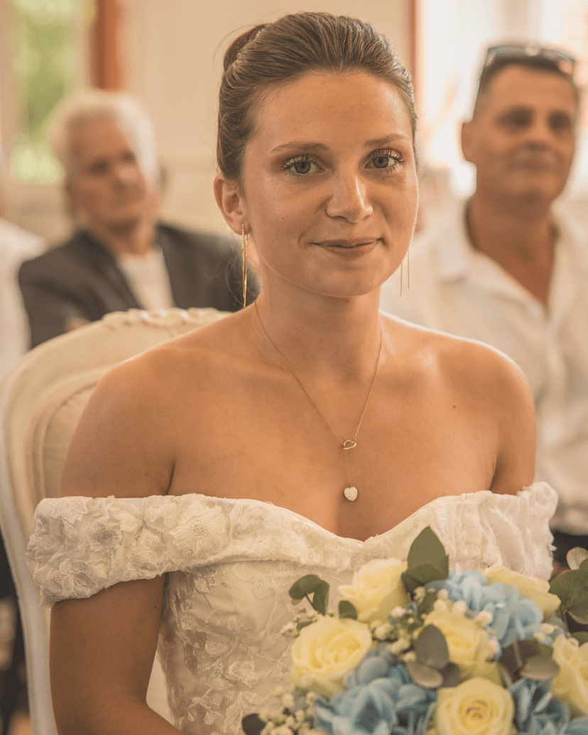 Émilie - Photo 1